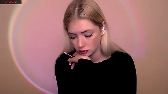 AliceHotty  online show from 14, 11, 2025