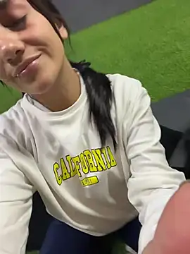 Snapshot of MiaRousexxx_ chatting on 10, 3, 2026 MiaRousexxx online show from 10, 3, 2026