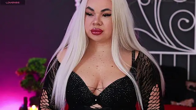 MissLilaaa online show from 3, 10, 2025