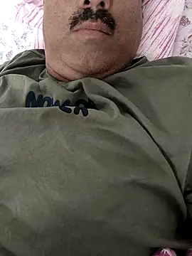 Snapshot of moonflower25 chatting on 14, 2, 2026 moonflower25 online show from 14, 2, 2026