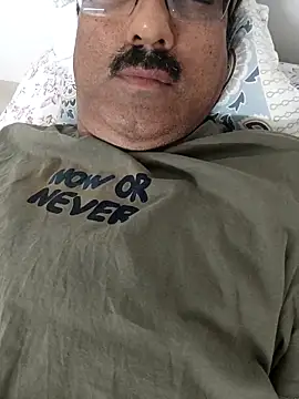 Snapshot of moonflower25 chatting on 2, 3, 2026 moonflower25 online show from 2, 3, 2026