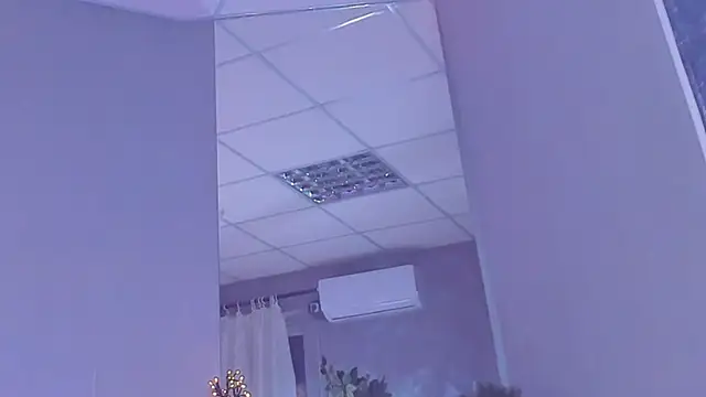 NikkiBustt online show from 16, 2, 2026