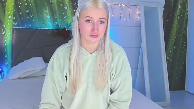 HollyTailors online show from 9, 1, 2026