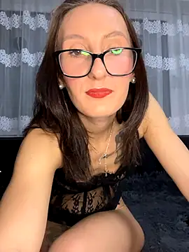 Emilia Mausi online show from 22, 12, 2025