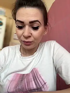 iSelena online show from 17, 3, 2026