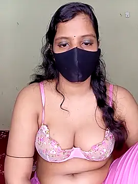 Snapshot of Rose-luckey chatting on 9, 10, 2025 Rose-luckey online show from 9, 10, 2025