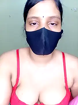 Snapshot of Rose-luckey chatting on 23, 10, 2025 Rose-luckey online show from 23, 10, 2025