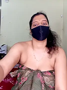 Snapshot of Rose-luckey chatting on 16, 11, 2025 Rose-luckey online show from 16, 11, 2025