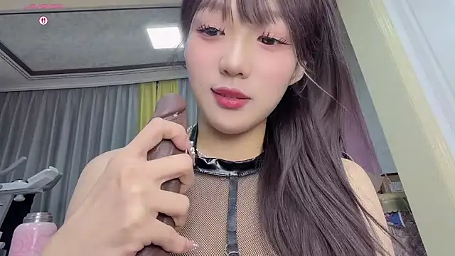 Snapshot of Yaya--728 chatting on 9, 2, 2026 Yaya--728 online show from 9, 2, 2026