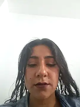 CAROLINE  07 online show from 18, 11, 2025