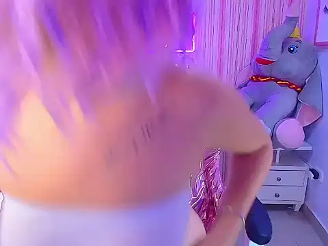 Rainbowlover ch online show from 4, 10, 2025