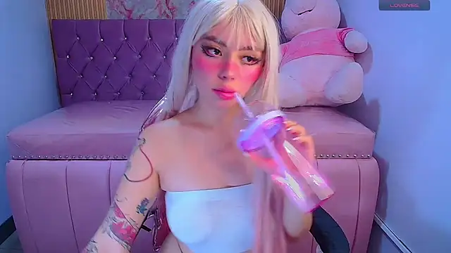 Snapshot of Rainbowlover_ch chatting on 20, 11, 2025 Rainbowlover ch online show from 20, 11, 2025