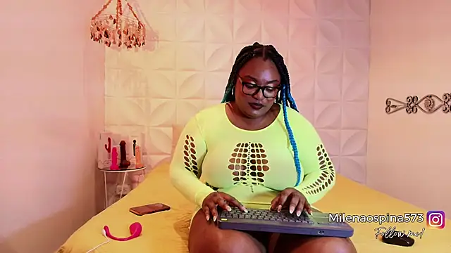 may storm online show from 18, 11, 2025