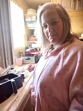 Snapshot of Feelineducentre chatting on 12, 10, 2025 Feelineducentre online show from 12, 10, 2025