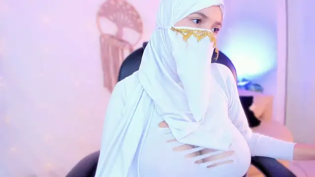 Snapshot of salma_isawwii chatting on 5, 1, 2026 salma isawwii online show from 5, 1, 2026