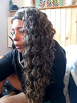 Snapshot of IVONNE_COLLINS33 chatting on 29, 10, 2025 IVONNE COLLINS33 online show from 29, 10, 2025