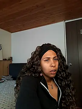 Snapshot of IVONNE_COLLINS33 chatting on 6, 11, 2025 IVONNE COLLINS33 online show from 6, 11, 2025