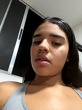 Snapshot of Miagomezx chatting on 3, 11, 2025 Miagomezx online show from 3, 11, 2025