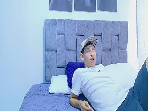 Felipe Gonzales online show from 24, 9, 2025