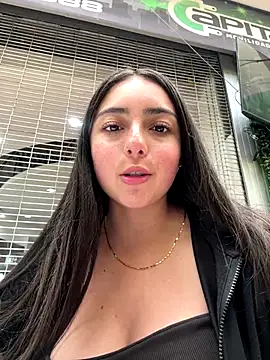 Snapshot of Dulce_1408 chatting on 11, 11, 2025 Dulce 1408 online show from 11, 11, 2025