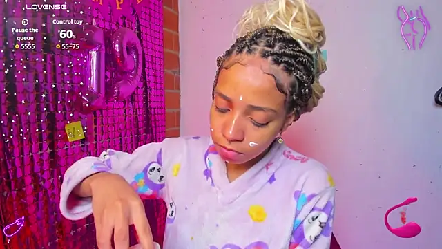 yumi hanna online show from 29, 9, 2025