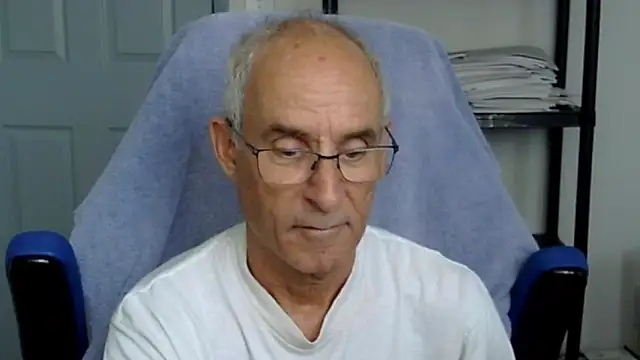 Snapshot of funone1999 chatting on 28, 9, 2025 funone1999 online show from 28, 9, 2025