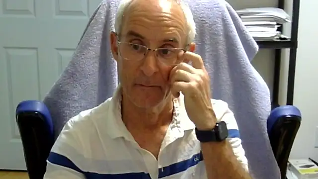 Snapshot of funone1999 chatting on 13, 10, 2025 funone1999 online show from 13, 10, 2025