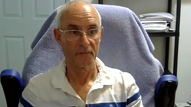 Snapshot of funone1999 chatting on 20, 10, 2025 funone1999 online show from 20, 10, 2025