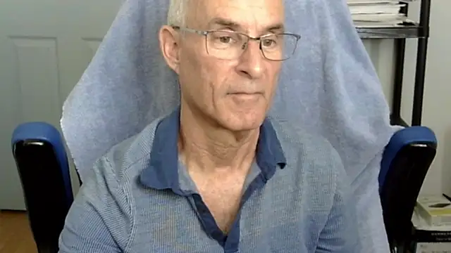 Snapshot of funone1999 chatting on 22, 10, 2025 funone1999 online show from 22, 10, 2025