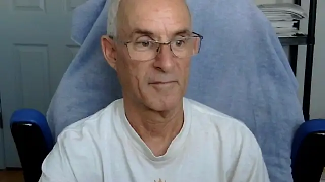 Snapshot of funone1999 chatting on 24, 10, 2025 funone1999 online show from 24, 10, 2025