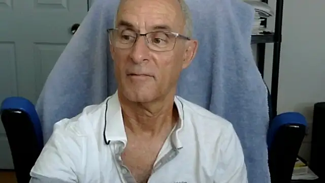 Snapshot of funone1999 chatting on 27, 10, 2025 funone1999 online show from 27, 10, 2025