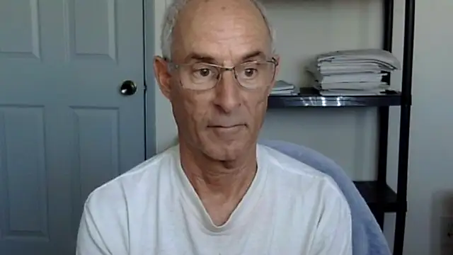 Snapshot of funone1999 chatting on 7, 11, 2025 funone1999 online show from 7, 11, 2025