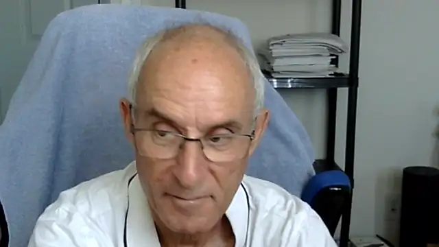 Snapshot of funone1999 chatting on 11, 11, 2025 funone1999 online show from 11, 11, 2025