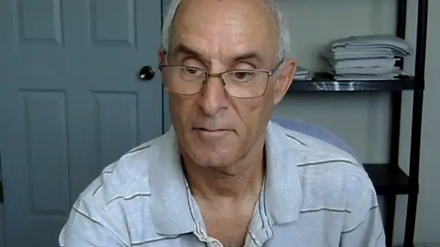 Snapshot of funone1999 chatting on 17, 11, 2025 funone1999 online show from 17, 11, 2025