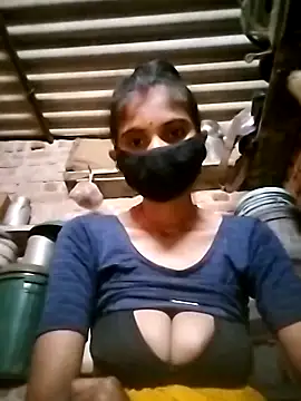 Snapshot of Joshi_Love143 chatting on 26, 11, 2025 Joshi Love143 online show from 26, 11, 2025