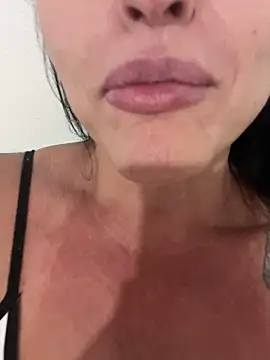 Deusasafada online show from 5, 12, 2025