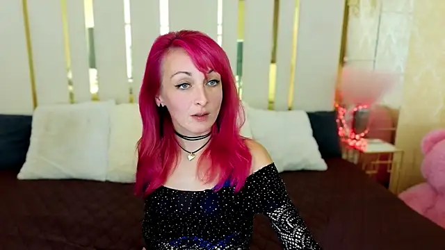 Snapshot of BrandyBloom chatting on 12, 10, 2025 BrandyBloom online show from 12, 10, 2025