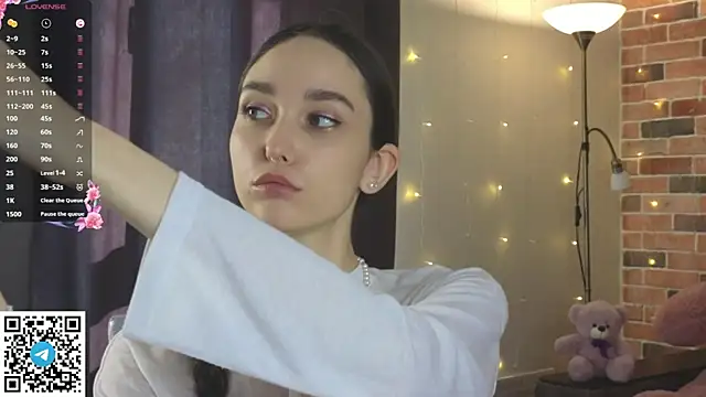 SoftieDream online show from 8, 11, 2025