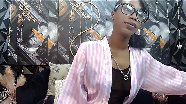 Lilmisbaddyxxx online show from 28, 9, 2025