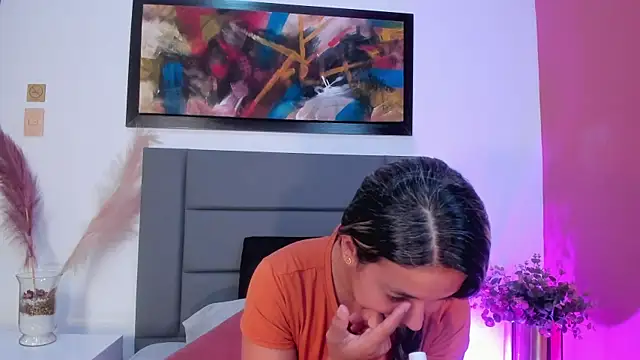 EllieFontanes online show from 10, 9, 2025