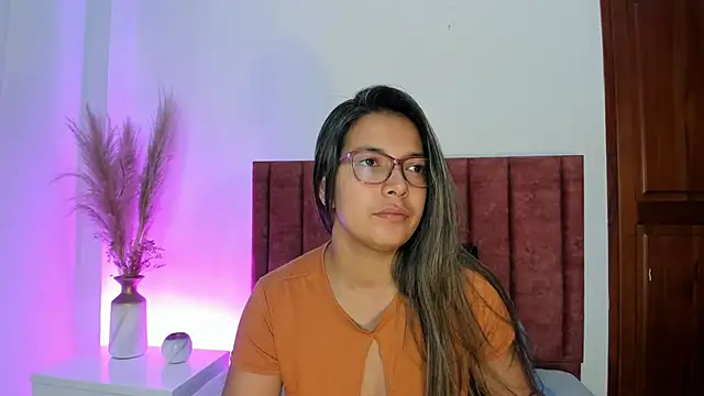 EllieFontanes online show from 18, 9, 2025