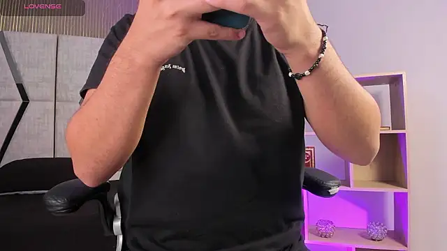 Snapshot of Axel_grey_ chatting on 11, 2, 2026 Axel grey online show from 11, 2, 2026