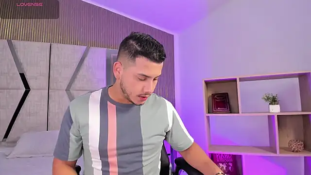 Snapshot of Axel_grey_ chatting on 24, 2, 2026 Axel grey online show from 24, 2, 2026