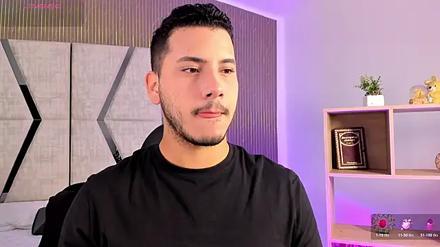 Snapshot of Axel_grey_ chatting on 7, 3, 2026 Axel grey online show from 7, 3, 2026