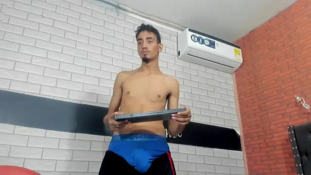 Snapshot of Sexvergon_26 chatting on 12, 10, 2025 Sexvergon 26 online show from 12, 10, 2025