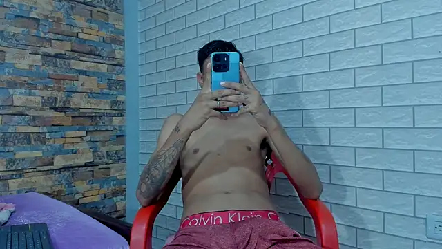 Snapshot of Sexvergon_26 chatting on 14, 11, 2025 Sexvergon 26 online show from 14, 11, 2025