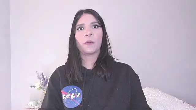 Laura-angeel online show from 7, 2, 2026