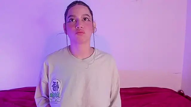 Snapshot of Megan_Luxe chatting on 4, 3, 2026 Megan Luxe online show from 4, 3, 2026