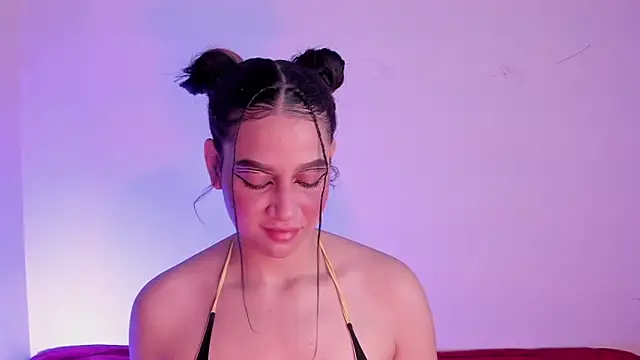 Snapshot of Megan_Luxe chatting on 5, 3, 2026 Megan Luxe online show from 5, 3, 2026