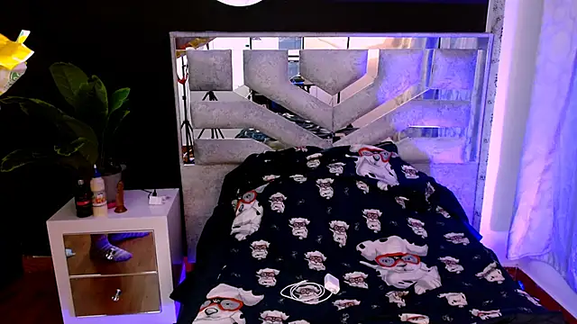 violet bunnyy online show from 23, 9, 2025